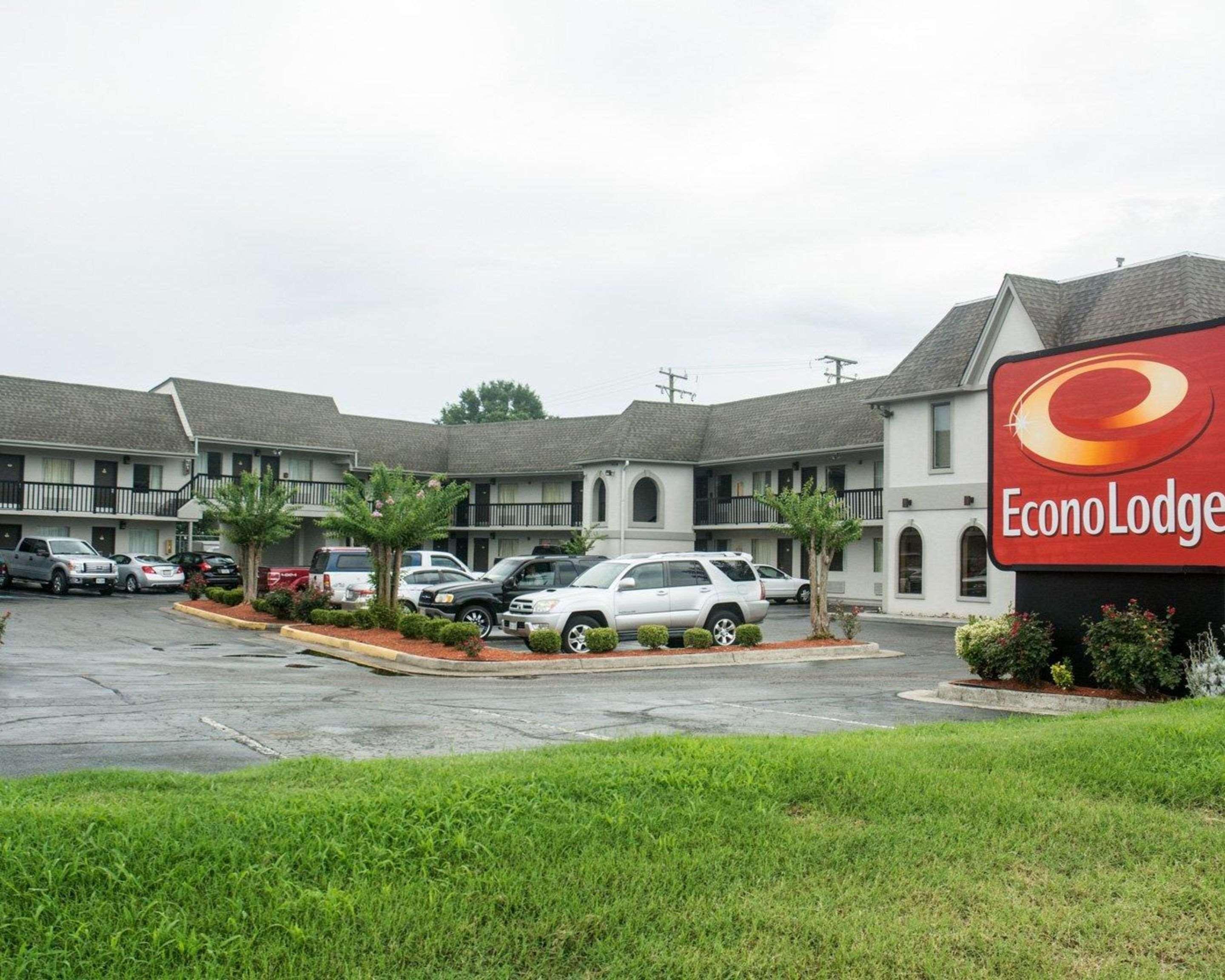 Econo Lodge Chesapeake Route 13 And I-464 Exterior photo