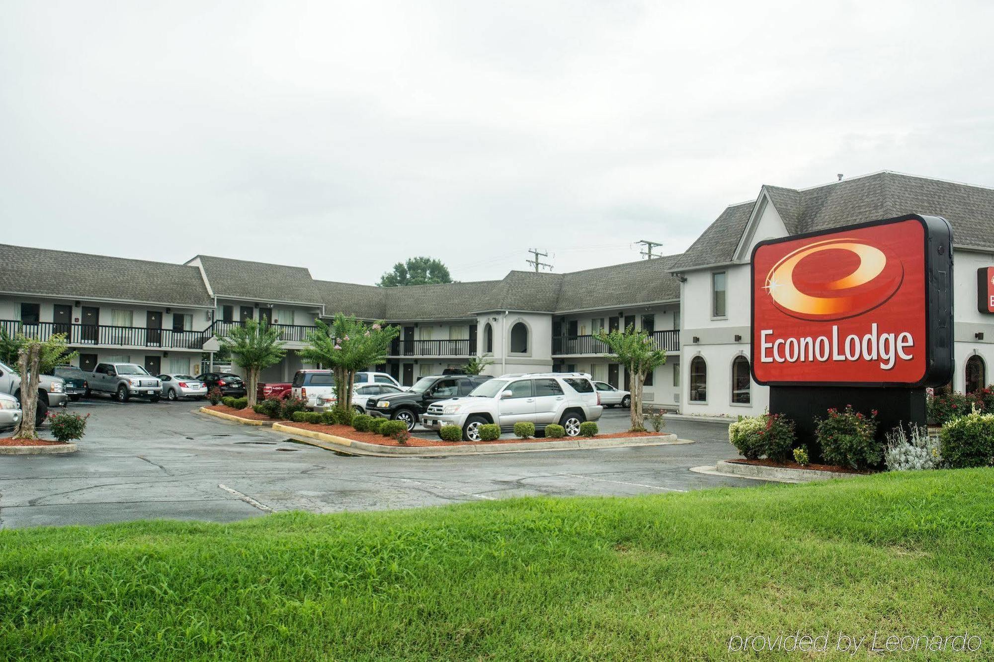 Econo Lodge Chesapeake Route 13 And I-464 Exterior photo